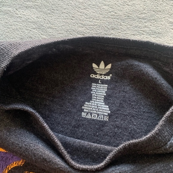 Adidas LA Lakers Tee Size Large - Picture 5 of 5